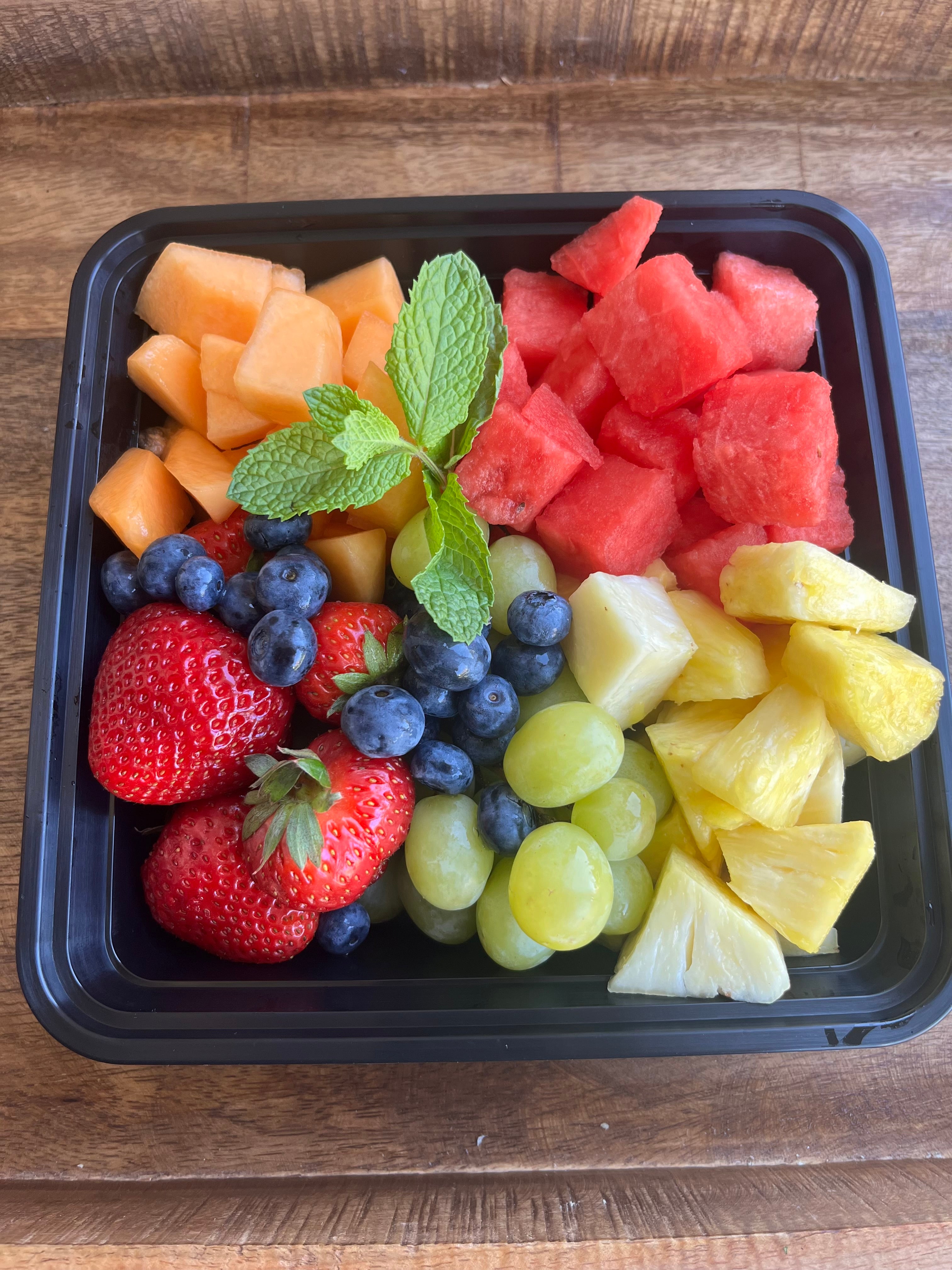 Fruit Bowl (Serves 5+)